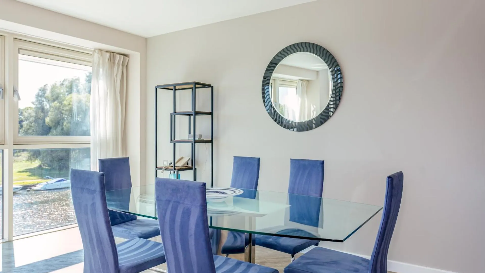 Captain'S Club Hotel & Spa Christchurch  United Kingdom