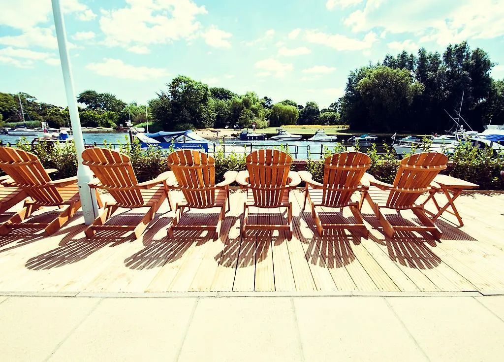 ****  Captain'S Club Hotel & Spa Christchurch  United Kingdom